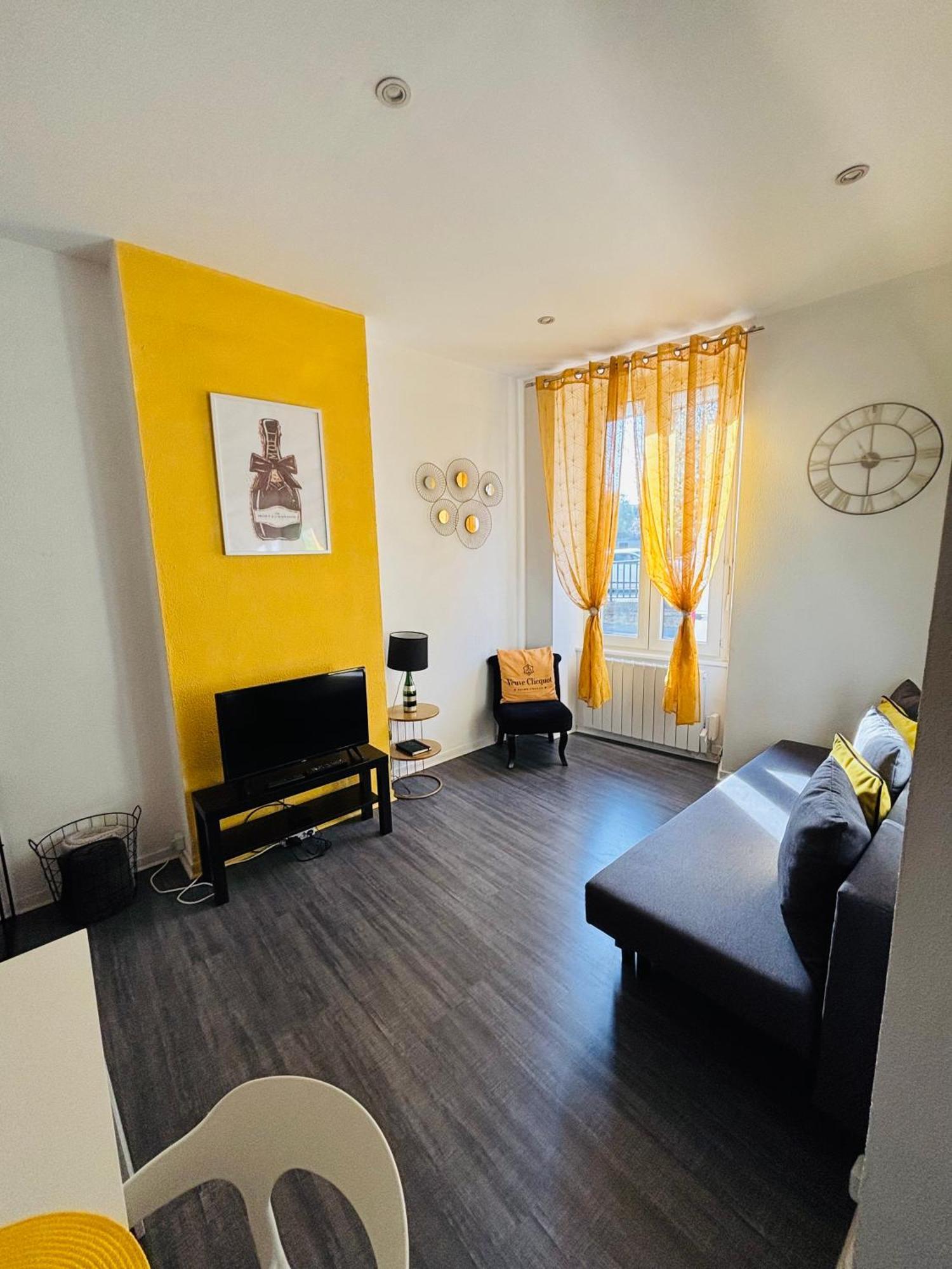Petille En Champagne - 1 Chambre - Terrasse Épernay Zewnętrze zdjęcie