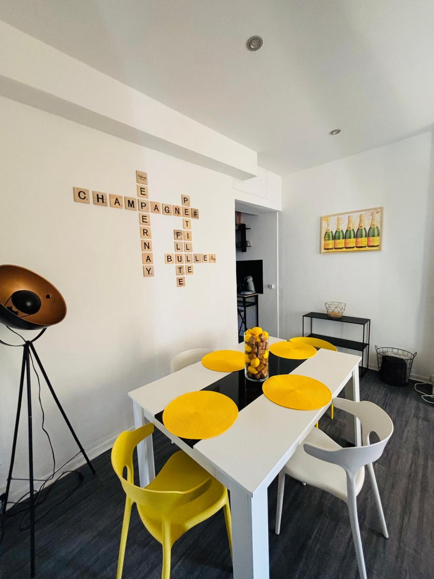 Petille En Champagne - 1 Chambre - Terrasse Épernay Zewnętrze zdjęcie